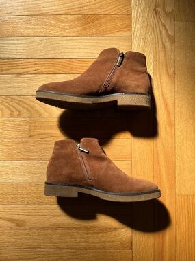 Women's Italeau Waterproof Suede Cognac Ankle Booties (9/EU 39)